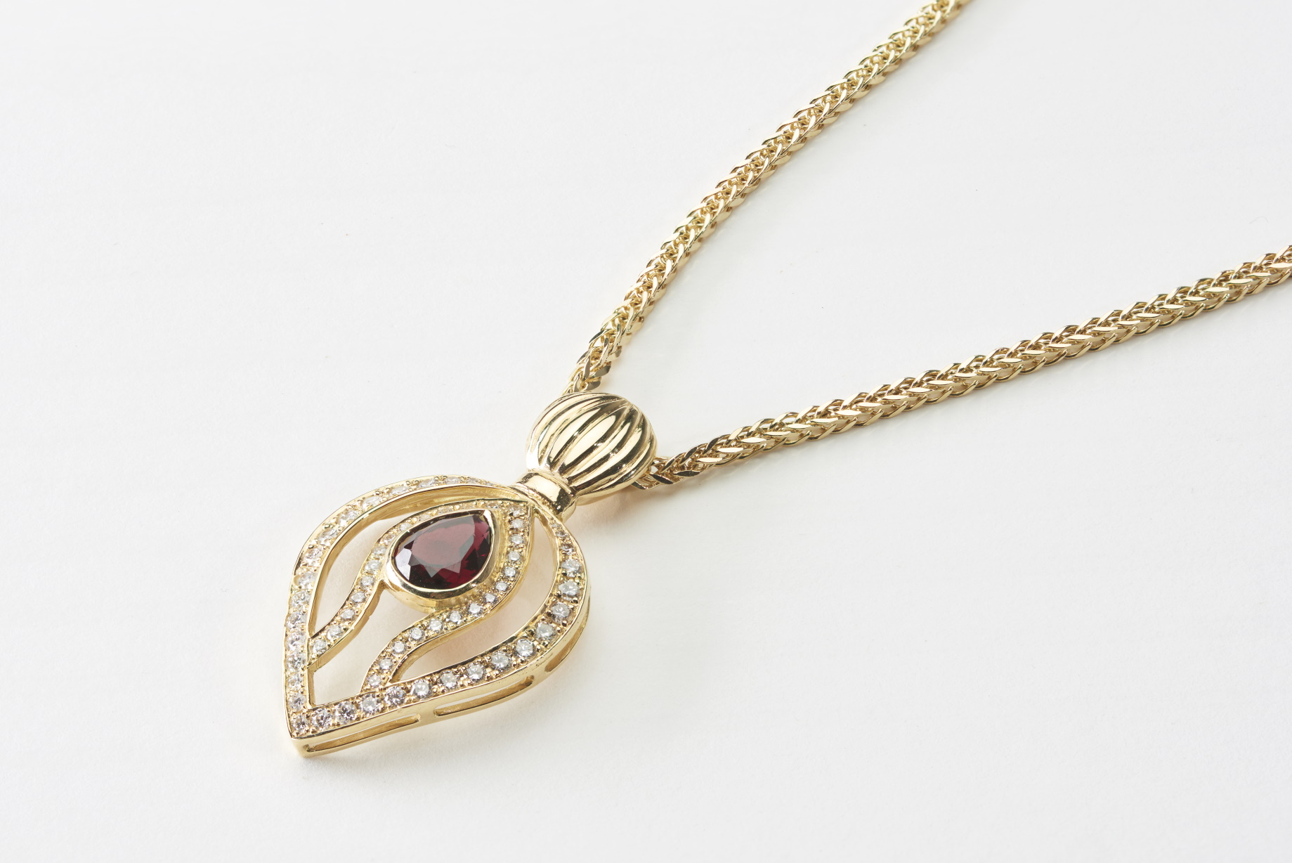 Pendentif Grenat Brillants
